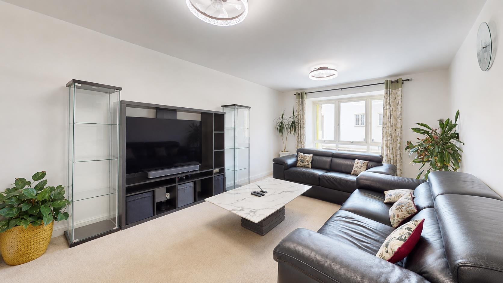 3 bed property in Dexter Drive, Milton Keynes